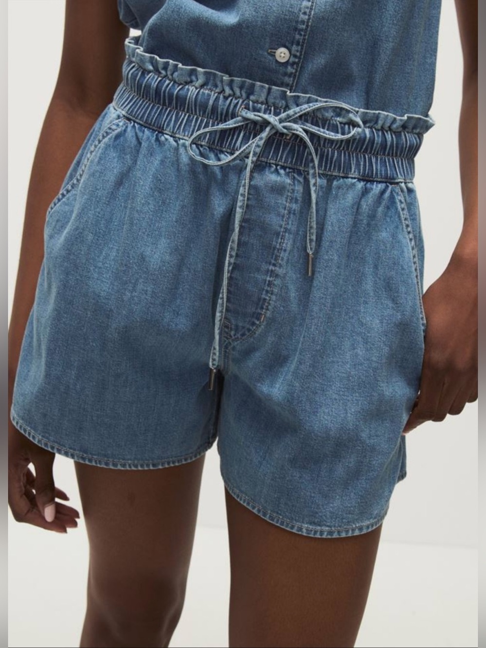 Veronica Beard Wilder Drawstring Denim Shorts Starlight Size Medium